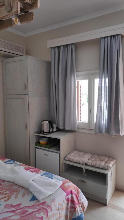 Helena'S Rooms Kassiopi Dış mekan fotoğraf