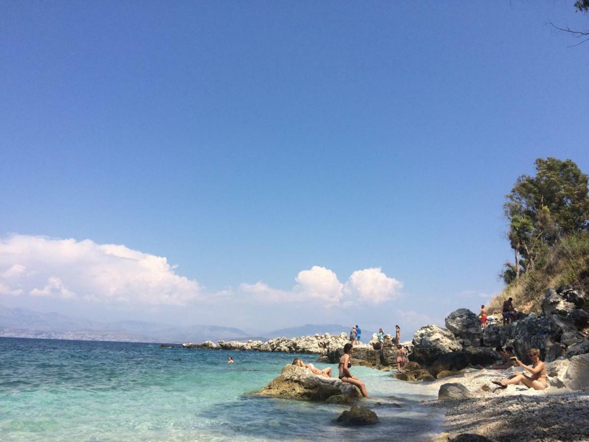 Helena'S Rooms Kassiopi Dış mekan fotoğraf